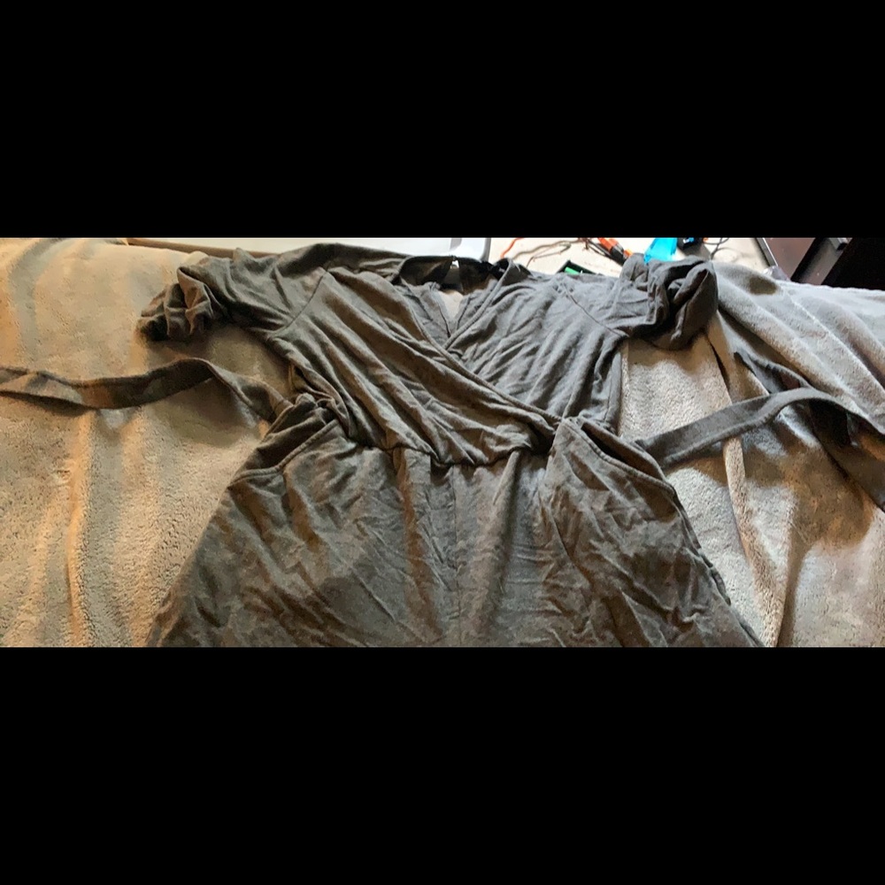 Torrid sz 1 Grey Jumpsuit